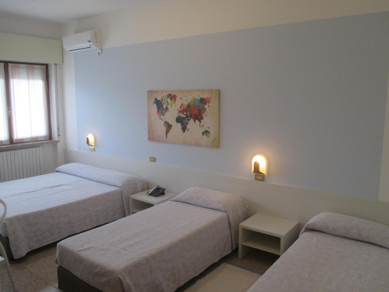 Hotel O'Scugnizzo 2 Беллуно Экстерьер фото